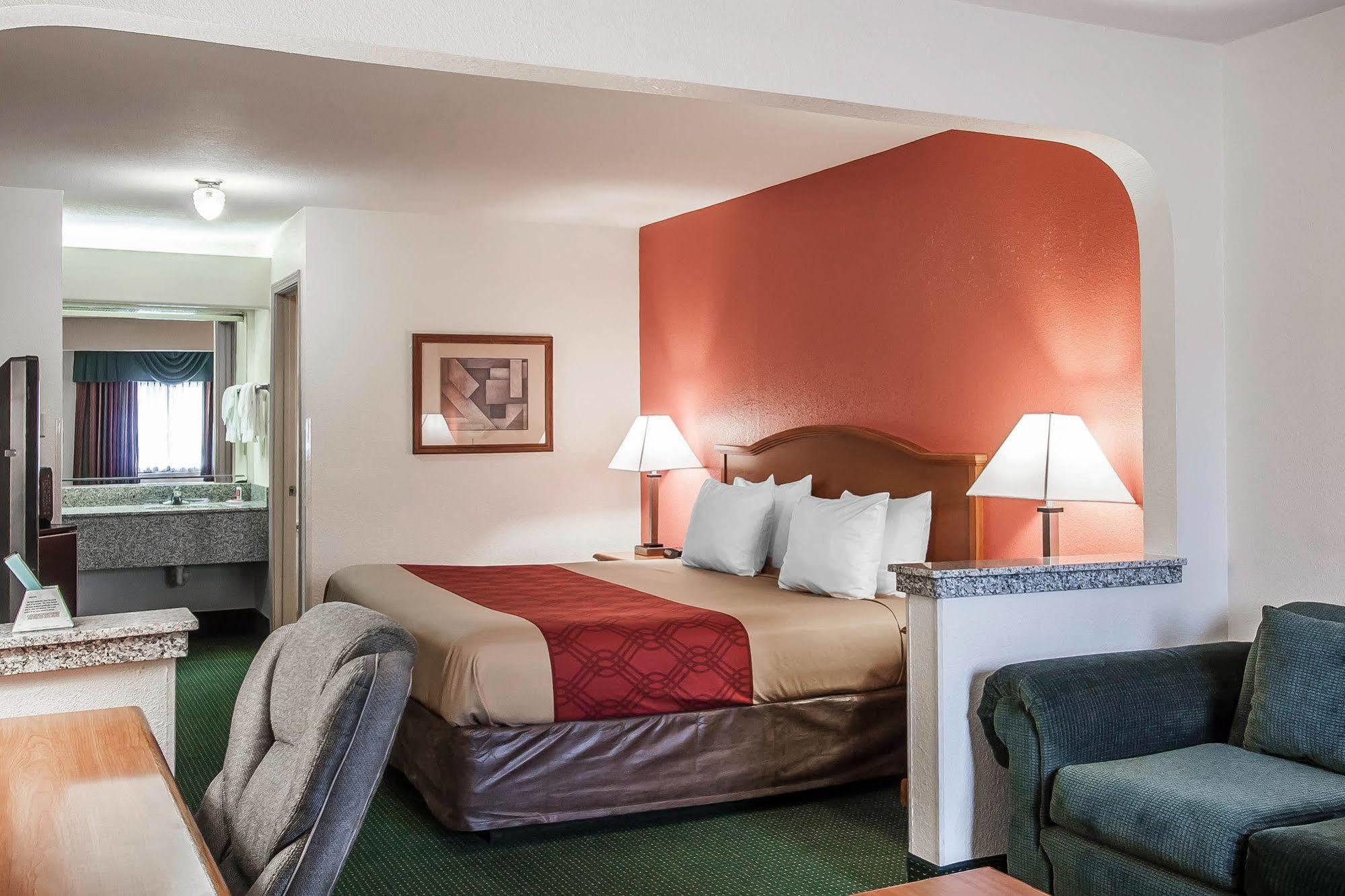 Econo Lodge Inn & Suites Memphis Exteriör bild